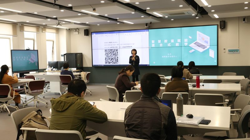 消防工程师网校直播课与录播课：差异解析与选择指南