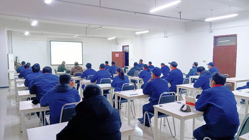 企业内训体系搭建：定制化方案的关键要素